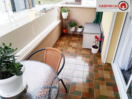 Foto 2 de Piso en venta en Nucli Antic de 3 habitaciones con terraza y jardín