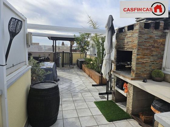 Foto 1 de Àtic en venda a Prat de Cunit de 4 habitacions amb terrassa i piscina