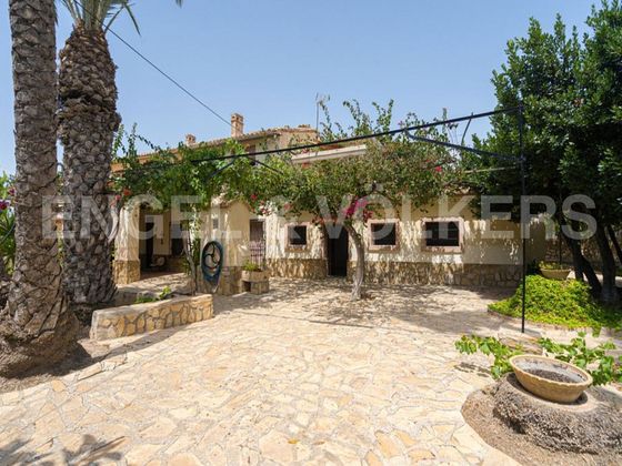 Foto 2 de Casa rural en venda a calle Partida Mediases de 5 habitacions amb terrassa i piscina