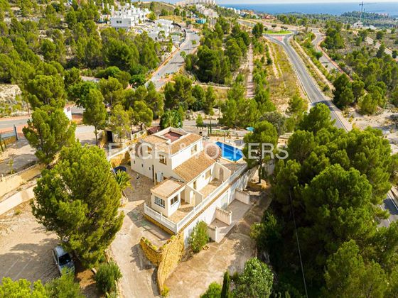 Foto 2 de Casa rural en venda a calle Figueretes de 5 habitacions amb terrassa i piscina