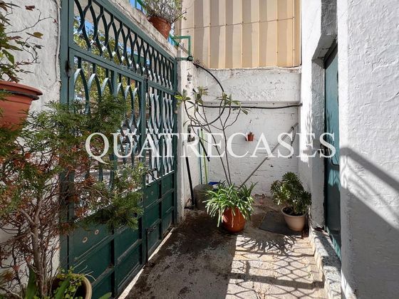 Foto 2 de Xalet en venda a Montigalà -Sant Crist de 5 habitacions amb terrassa i garatge