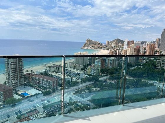 Foto 2 de Piso en venta en Playa de Poniente de 4 habitaciones con terraza y piscina