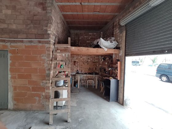 Foto 2 de Garaje en venta en calle Gandesa de 60 m²