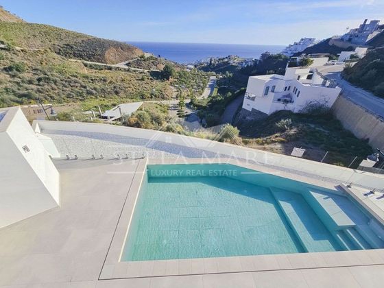Foto 2 de Venta de chalet en El Peñoncillo de 4 habitaciones con terraza y piscina