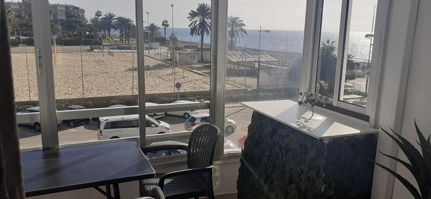 Foto 1 de Pis en lloguer a Laguna Beach de 1 habitació amb terrassa i piscina