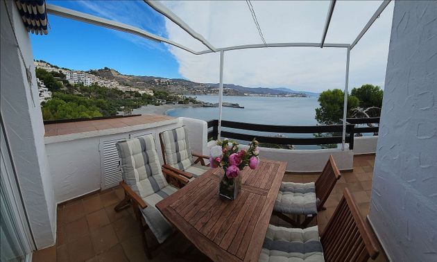 Foto 2 de Pis en lloguer a La Herradura de 2 habitacions amb terrassa i piscina