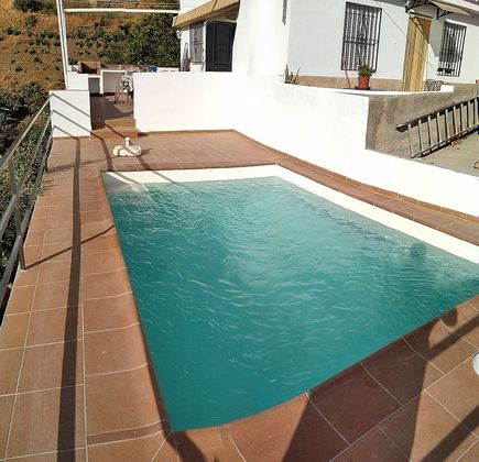 Foto 1 de Casa en lloguer a calle Ma de 2 habitacions amb terrassa i piscina