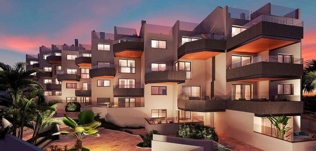 Foto 2 de Venta de piso en Urbanización Santa Rosa de 2 habitaciones con terraza y piscina