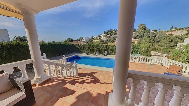 Foto 2 de Casa en venda a El Montgó de 6 habitacions amb terrassa i piscina