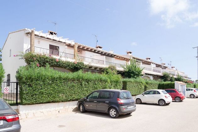 Foto 1 de Venta de casa en Les Rotes/Las Rotas de 2 habitaciones con terraza y piscina