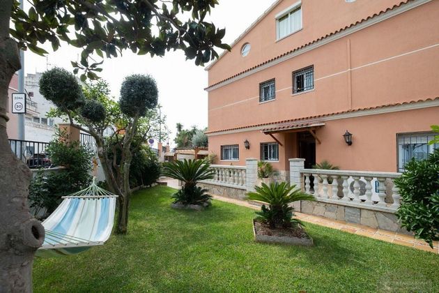 Foto 1 de Casa en venda a Vista Alegre de 4 habitacions amb terrassa i piscina