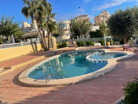 Foto 2 de Venta de dúplex en Pinar de Campoverde de 2 habitaciones con terraza y piscina