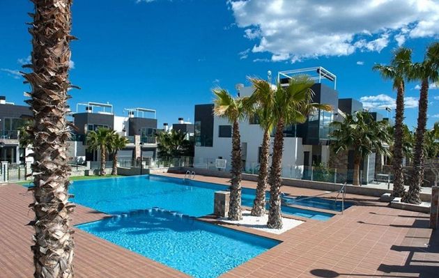 Foto 2 de Dúplex en venda a Cabo Roig - La Zenia de 2 habitacions amb terrassa i piscina