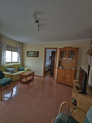 Foto 2 de Venta de piso en Poniente-Faro de 3 habitaciones con terraza y ascensor