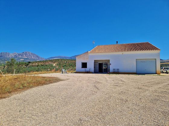 Foto 1 de Casa rural en venda a Riogordo de 3 habitacions amb terrassa i piscina