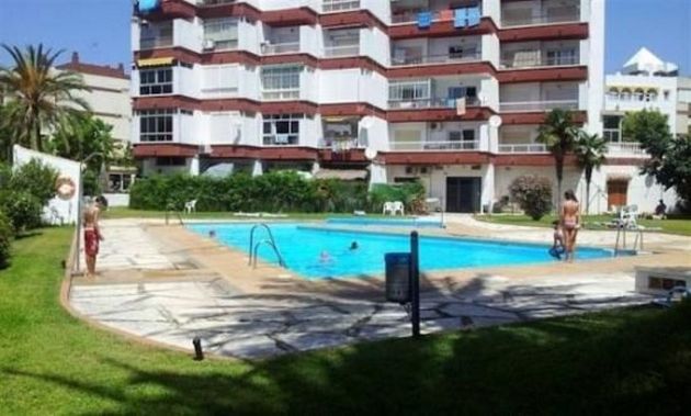Foto 2 de Estudi en venda a Centro - Nerja amb terrassa i piscina