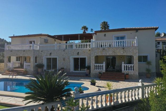 Foto 2 de Casa en venda a Benigembla de 6 habitacions amb piscina i jardí