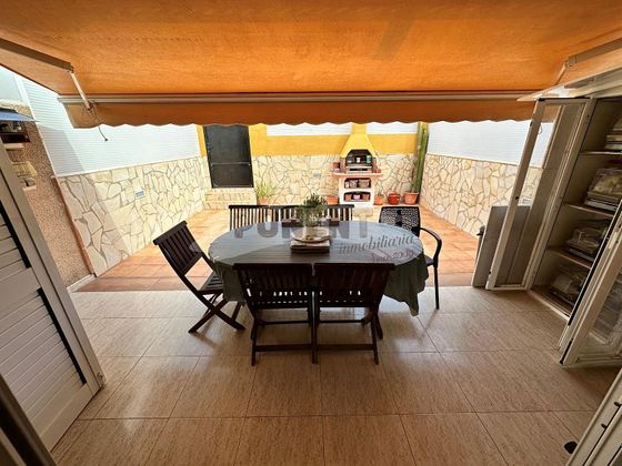 Foto 2 de Casa adossada en venda a Ses Figueretes - Platja d'en Bossa - Cas Serres de 3 habitacions amb terrassa i jardí