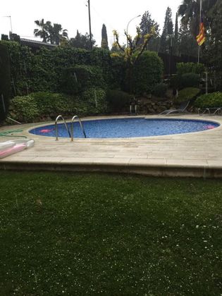 Foto 2 de Chalet en venta en Bellaterra de 6 habitaciones con terraza y piscina