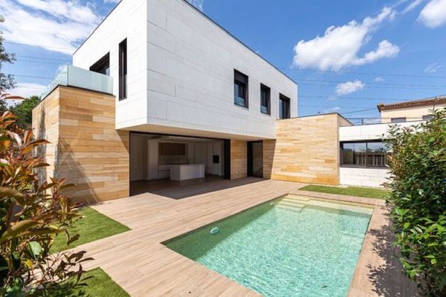 Foto 1 de Chalet en venta en Les Torres - Ca n'Alzamora de 4 habitaciones con terraza y piscina
