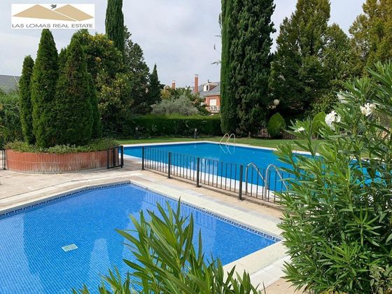 Foto 1 de Alquiler de chalet en Piovera - Conde Orgaz de 5 habitaciones con terraza y piscina