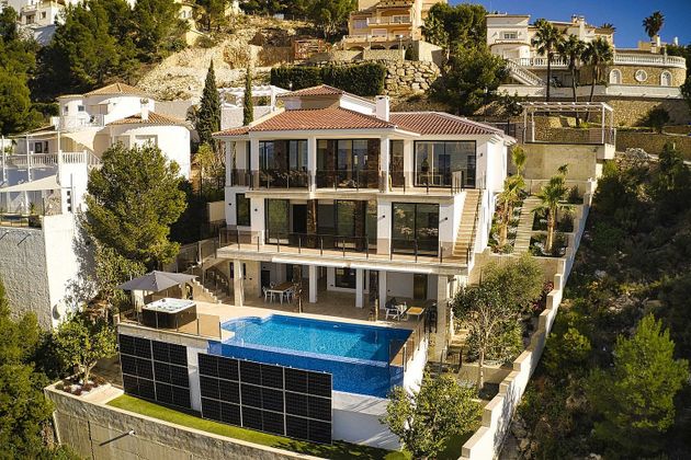 Foto 2 de Xalet en venda a Altea Hills de 6 habitacions amb terrassa i piscina