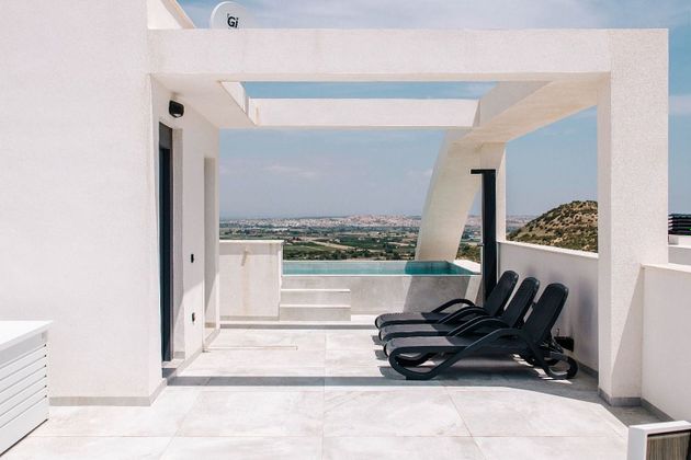 Foto 2 de Casa en venta en Rojales de 2 habitaciones con terraza y piscina