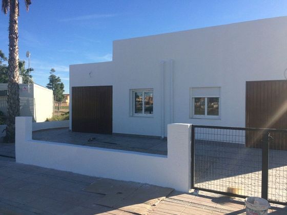 Foto 2 de Casa en venda a La Dorada - Rame de 2 habitacions amb terrassa i piscina