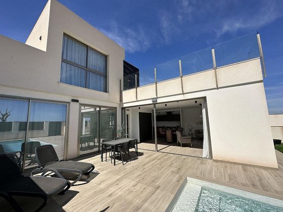 Foto 2 de Casa en venta en Los Belones de 3 habitaciones con terraza y piscina