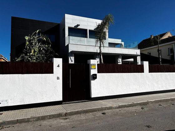 Foto 1 de Xalet en venda a Almoradí de 5 habitacions amb terrassa i piscina