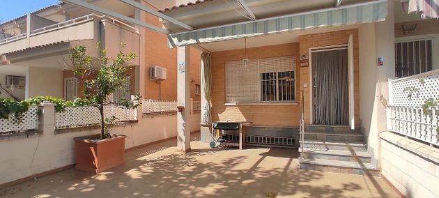 Foto 2 de Casa adosada en venta en Los Narejos de 6 habitaciones con terraza y aire acondicionado