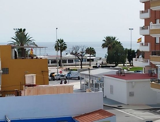 Foto 1 de Pis en venda a Paseo Marítimo de Levante de 2 habitacions amb terrassa i aire acondicionat