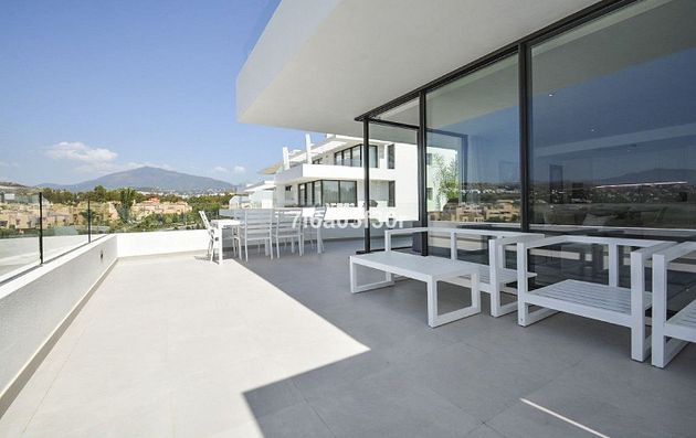Foto 2 de Pis en venda a Paraíso - Atalaya- Benamara de 3 habitacions amb terrassa i piscina