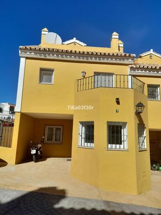 Foto 2 de Casa adosada en venta en Manilva de 4 habitaciones con terraza y piscina