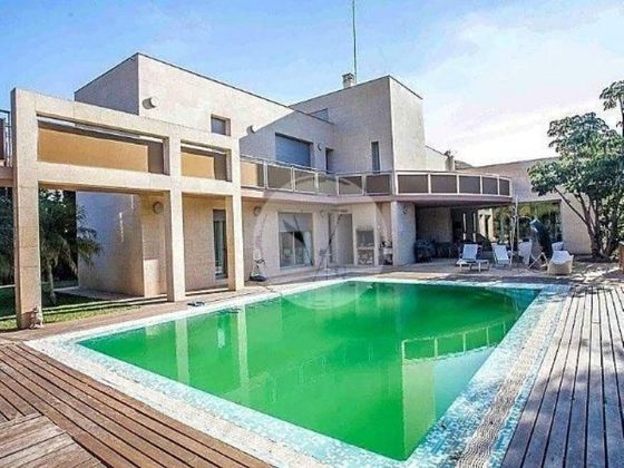Foto 1 de Casa en venta en Campolivar de 3 habitaciones con terraza y piscina