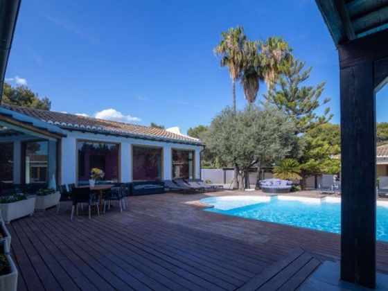 Foto 2 de Xalet en venda a La Cañada de 7 habitacions amb terrassa i piscina