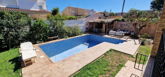 Foto 2 de Xalet en venda a avenida Manuel Sanchis Guarner de 4 habitacions amb terrassa i piscina