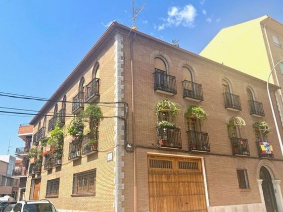 Foto 1 de Venta de casa en calle Murillo de 3 habitaciones con terraza y garaje