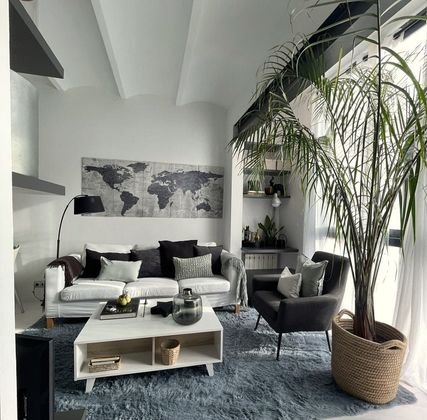 Foto 2 de Alquiler de piso en Sarrià de 2 habitaciones con muebles y calefacción