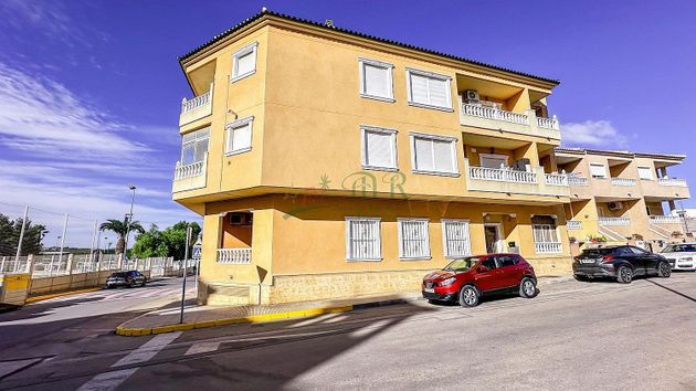 Foto 1 de Piso en venta en Algorfa de 2 habitaciones con balcón y aire acondicionado