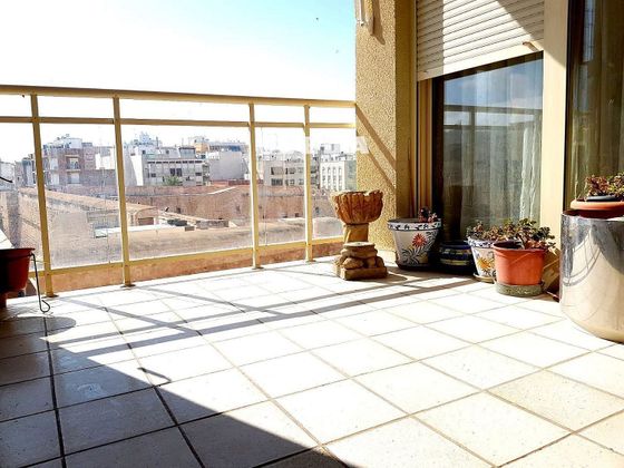 Foto 2 de Pis en venda a Centro - Santa Pola de 4 habitacions amb balcó i aire acondicionat