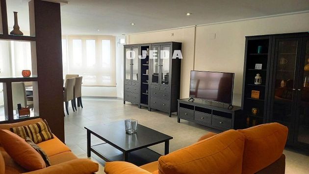 Foto 2 de Àtic en venda a Centro - Santa Pola de 2 habitacions amb terrassa i aire acondicionat