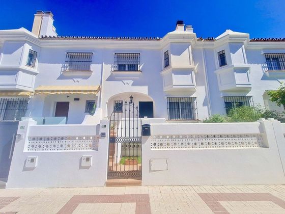 Foto 2 de Venta de casa en Montemar de 3 habitaciones con terraza y piscina