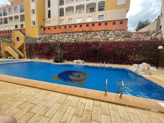 Foto 1 de Pis en lloguer a calle Samaniego de 2 habitacions amb terrassa i piscina