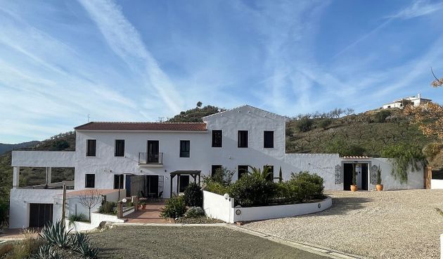 Foto 1 de Venta de casa rural en calle Lugar la Zapatera de 8 habitaciones con terraza y piscina