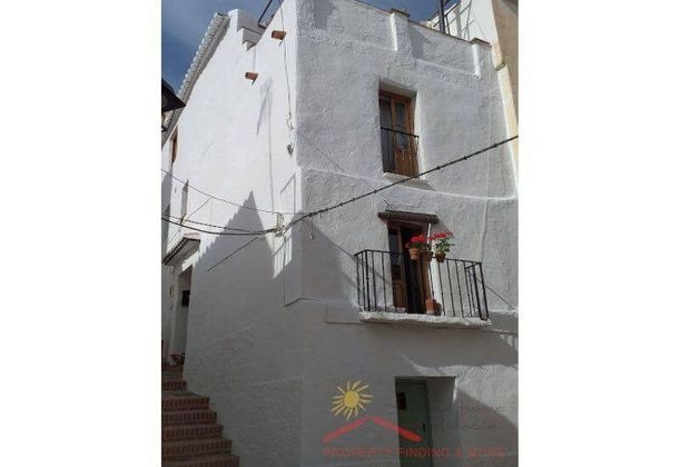 Foto 2 de Xalet en venda a calle Horno de 3 habitacions amb terrassa i piscina