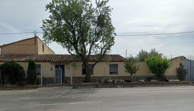 Foto 1 de Venta de chalet en Almunia de Doña Godina (La) de 3 habitaciones con terraza y garaje