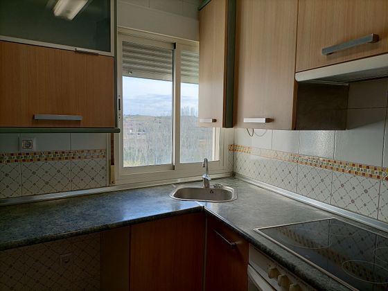 Foto 2 de Venta de piso en Almunia de Doña Godina (La) de 3 habitaciones con balcón y calefacción