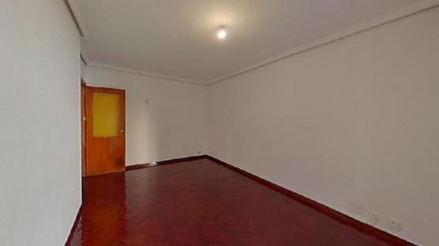 Foto 2 de Venta de piso en Argüelles de 1 habitación con terraza y garaje