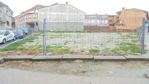 Foto 2 de Venta de terreno en calle La Erilla de 574 m²